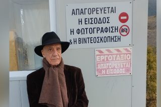 O Γ. Ανδρεάδης στον Τύμβο Καστά στην περιοχή της αρχαίας Αμφίπολης